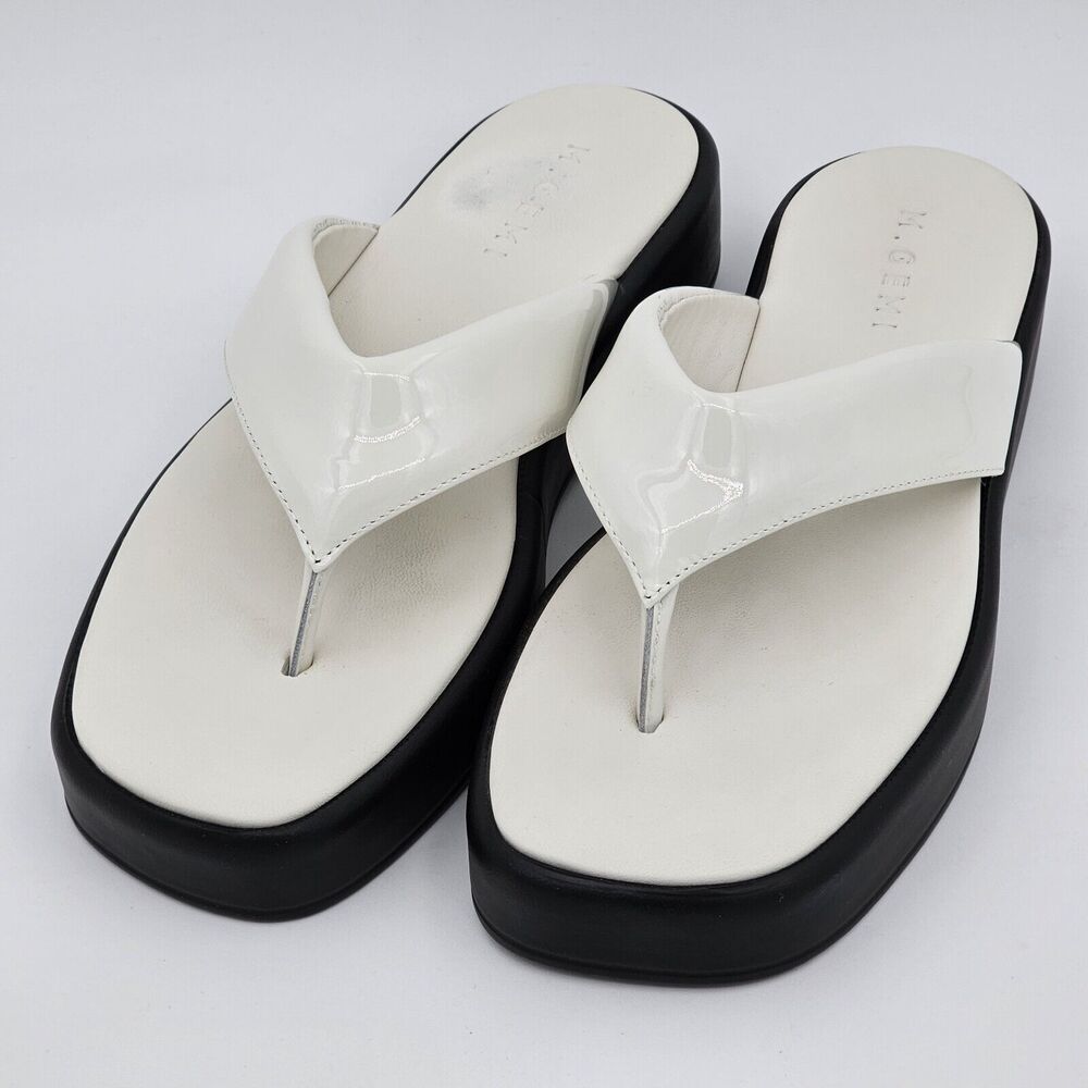 M. GEMI Thong Sandals Flip Flops.   Size 40 1/2  Made in Italy.